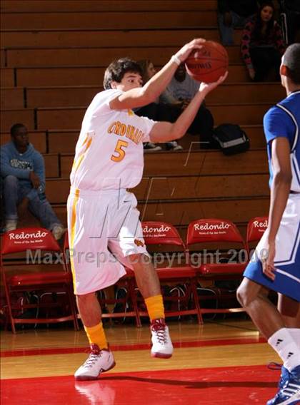 Thumbnail 2 in Cantwell-Sacred Heart vs. Price (Sea Hawk Classic) photogallery.