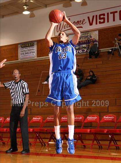 Thumbnail 3 in Cantwell-Sacred Heart vs. Price (Sea Hawk Classic) photogallery.