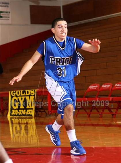 Thumbnail 2 in Cantwell-Sacred Heart vs. Price (Sea Hawk Classic) photogallery.