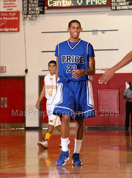 Thumbnail 2 in Cantwell-Sacred Heart vs. Price (Sea Hawk Classic) photogallery.