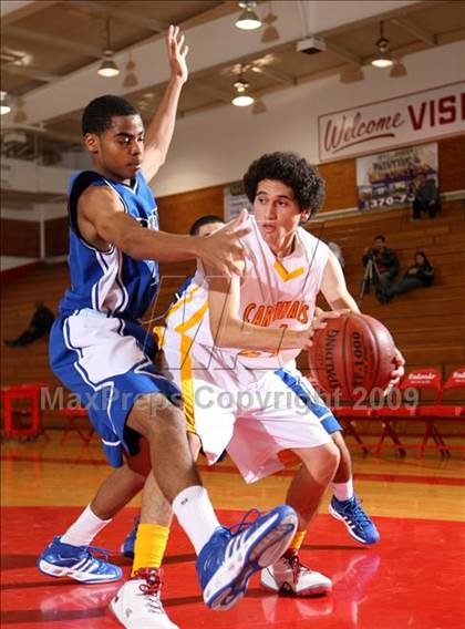 Thumbnail 3 in Cantwell-Sacred Heart vs. Price (Sea Hawk Classic) photogallery.