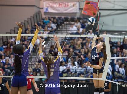 Thumbnail 1 in Rayne vs. Ursuline Academy (LHSAA Division III Quarterfinal) photogallery.