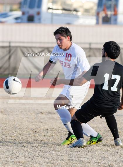 Thumbnail 1 in Queen Creek vs Boulder Creek (DRHS Anthony Solis/Stephen Hopp Cactus Cup) photogallery.