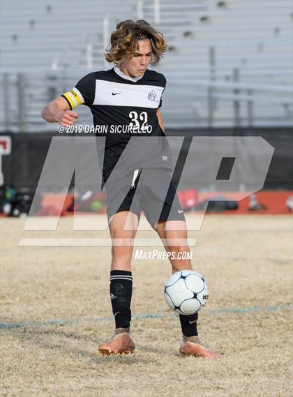 Thumbnail 1 in Queen Creek vs Boulder Creek (DRHS Anthony Solis/Stephen Hopp Cactus Cup) photogallery.