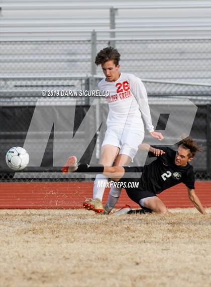Thumbnail 2 in Queen Creek vs Boulder Creek (DRHS Anthony Solis/Stephen Hopp Cactus Cup) photogallery.