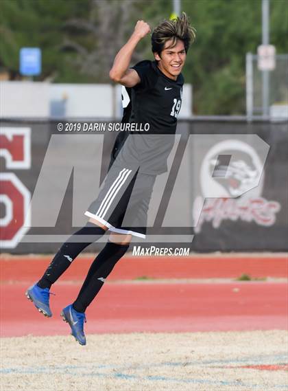 Thumbnail 1 in Queen Creek vs Boulder Creek (DRHS Anthony Solis/Stephen Hopp Cactus Cup) photogallery.