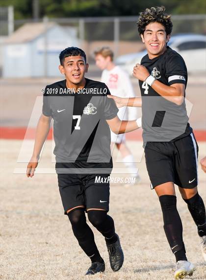 Thumbnail 3 in Queen Creek vs Boulder Creek (DRHS Anthony Solis/Stephen Hopp Cactus Cup) photogallery.