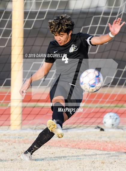 Thumbnail 1 in Queen Creek vs Boulder Creek (DRHS Anthony Solis/Stephen Hopp Cactus Cup) photogallery.