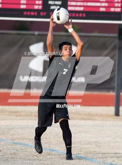 Thumbnail 3 in Queen Creek vs Boulder Creek (DRHS Anthony Solis/Stephen Hopp Cactus Cup) photogallery.
