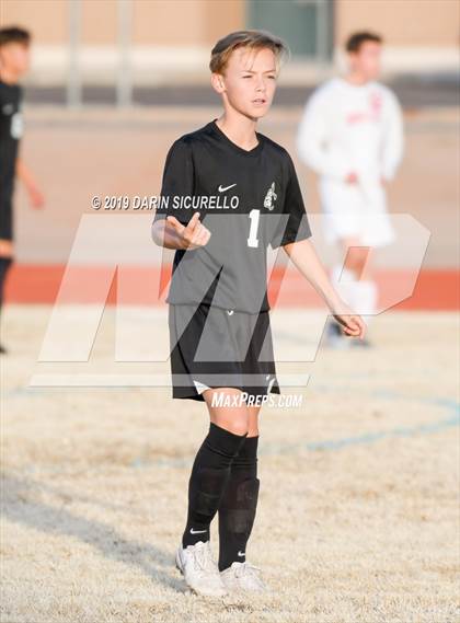 Thumbnail 2 in Queen Creek vs Boulder Creek (DRHS Anthony Solis/Stephen Hopp Cactus Cup) photogallery.