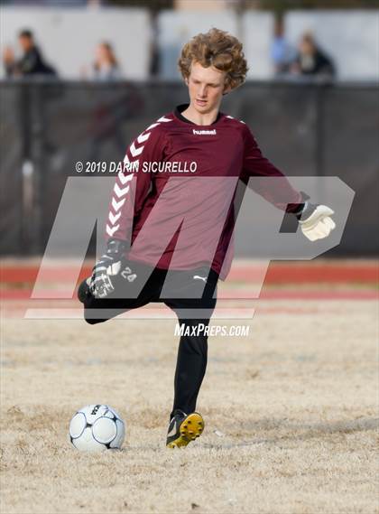 Thumbnail 2 in Queen Creek vs Boulder Creek (DRHS Anthony Solis/Stephen Hopp Cactus Cup) photogallery.