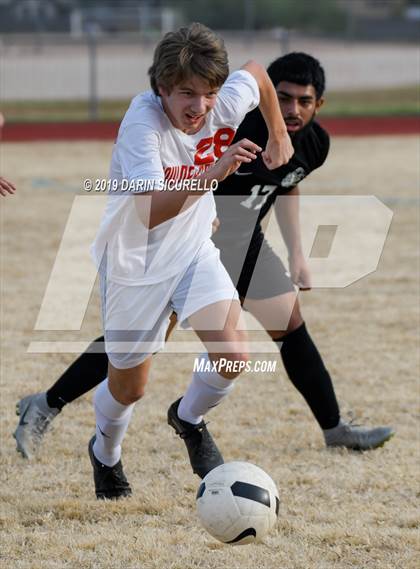 Thumbnail 2 in Queen Creek vs Boulder Creek (DRHS Anthony Solis/Stephen Hopp Cactus Cup) photogallery.