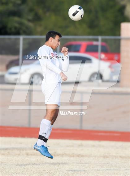 Thumbnail 1 in Queen Creek vs Boulder Creek (DRHS Anthony Solis/Stephen Hopp Cactus Cup) photogallery.