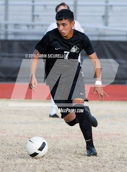 Thumbnail 3 in Queen Creek vs Boulder Creek (DRHS Anthony Solis/Stephen Hopp Cactus Cup) photogallery.