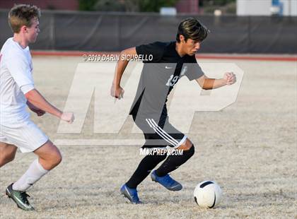 Thumbnail 2 in Queen Creek vs Boulder Creek (DRHS Anthony Solis/Stephen Hopp Cactus Cup) photogallery.