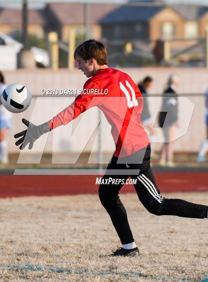 Thumbnail 3 in Queen Creek vs Boulder Creek (DRHS Anthony Solis/Stephen Hopp Cactus Cup) photogallery.