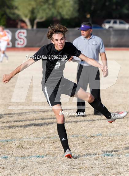 Thumbnail 1 in Queen Creek vs Boulder Creek (DRHS Anthony Solis/Stephen Hopp Cactus Cup) photogallery.