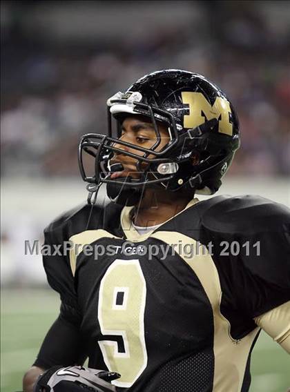 Thumbnail 3 in Mansfield vs. Guyer (5A Division 2 Region 1 Area) photogallery.