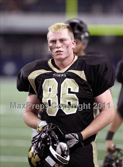 Thumbnail 3 in Mansfield vs. Guyer (5A Division 2 Region 1 Area) photogallery.