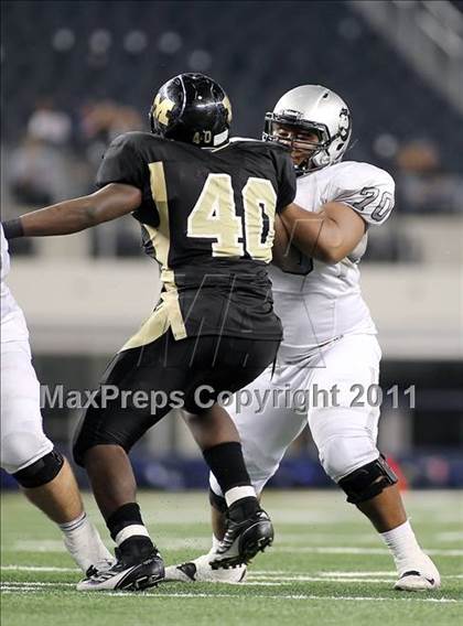 Thumbnail 2 in Mansfield vs. Guyer (5A Division 2 Region 1 Area) photogallery.