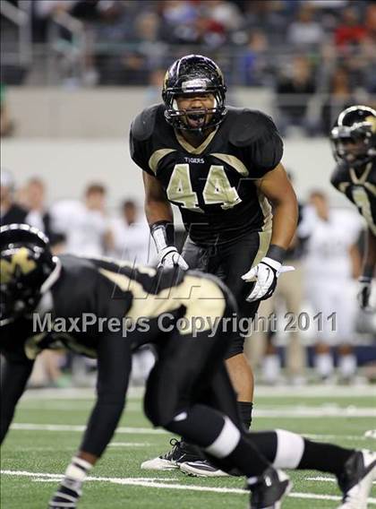 Thumbnail 1 in Mansfield vs. Guyer (5A Division 2 Region 1 Area) photogallery.