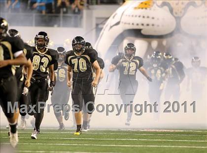 Thumbnail 3 in Mansfield vs. Guyer (5A Division 2 Region 1 Area) photogallery.