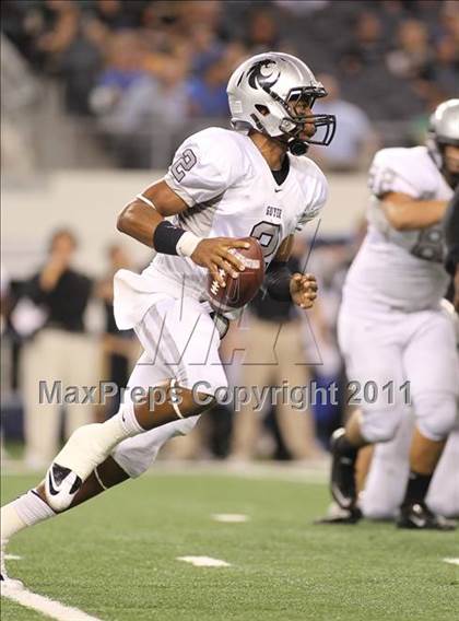 Thumbnail 1 in Mansfield vs. Guyer (5A Division 2 Region 1 Area) photogallery.