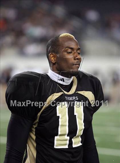 Thumbnail 1 in Mansfield vs. Guyer (5A Division 2 Region 1 Area) photogallery.