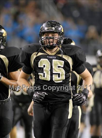 Thumbnail 2 in Mansfield vs. Guyer (5A Division 2 Region 1 Area) photogallery.