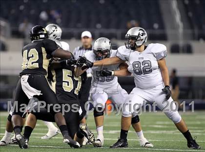 Thumbnail 1 in Mansfield vs. Guyer (5A Division 2 Region 1 Area) photogallery.