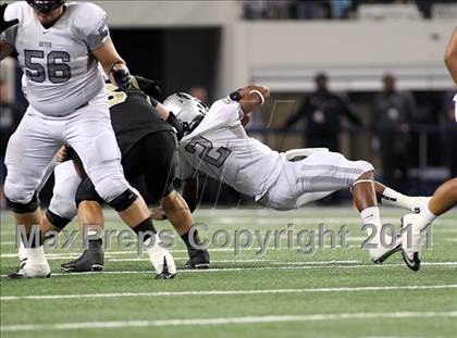 Thumbnail 3 in Mansfield vs. Guyer (5A Division 2 Region 1 Area) photogallery.