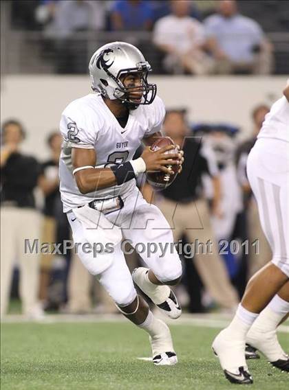 Thumbnail 2 in Mansfield vs. Guyer (5A Division 2 Region 1 Area) photogallery.