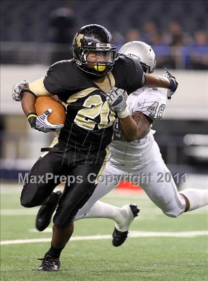 Thumbnail 2 in Mansfield vs. Guyer (5A Division 2 Region 1 Area) photogallery.