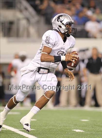 Thumbnail 3 in Mansfield vs. Guyer (5A Division 2 Region 1 Area) photogallery.