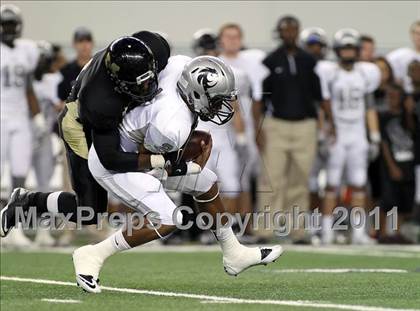 Thumbnail 1 in Mansfield vs. Guyer (5A Division 2 Region 1 Area) photogallery.