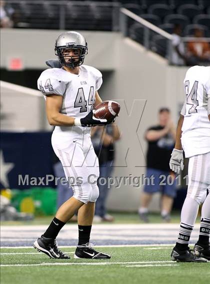 Thumbnail 2 in Mansfield vs. Guyer (5A Division 2 Region 1 Area) photogallery.