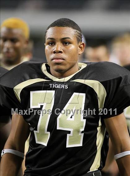 Thumbnail 1 in Mansfield vs. Guyer (5A Division 2 Region 1 Area) photogallery.