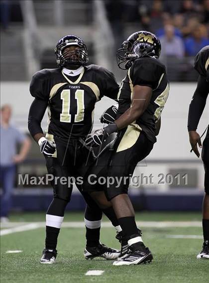 Thumbnail 2 in Mansfield vs. Guyer (5A Division 2 Region 1 Area) photogallery.