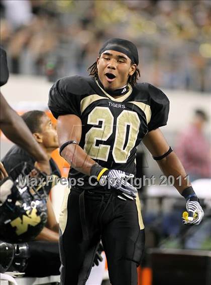 Thumbnail 1 in Mansfield vs. Guyer (5A Division 2 Region 1 Area) photogallery.