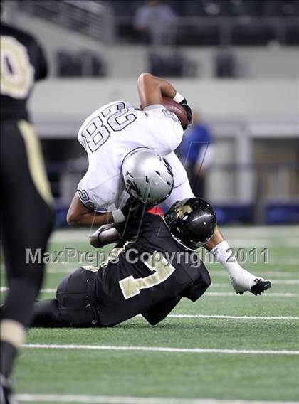 Thumbnail 2 in Mansfield vs. Guyer (5A Division 2 Region 1 Area) photogallery.