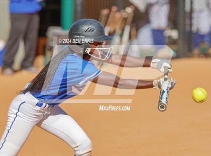 Thumbnail 1 in Trinity Christian vs. Brentwood (GIAA 2A State Championships) photogallery.