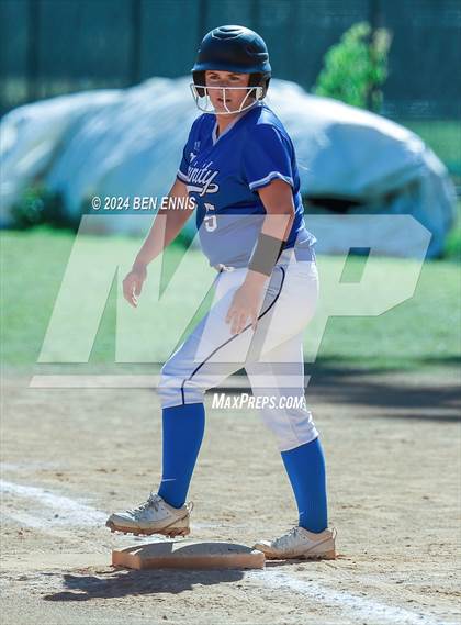 Thumbnail 2 in Trinity Christian vs. Brentwood (GIAA 2A State Championships) photogallery.
