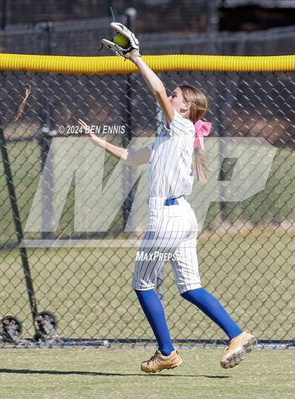 Thumbnail 1 in Trinity Christian vs. Brentwood (GIAA 2A State Championships) photogallery.