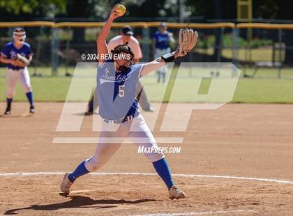 Thumbnail 1 in Trinity Christian vs. Brentwood (GIAA 2A State Championships) photogallery.