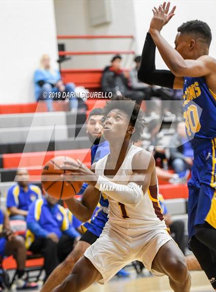 Thumbnail 2 in Carl Hayden Community vs Mountain Pointe (PUHSD Coyote Classic Tournament) photogallery.
