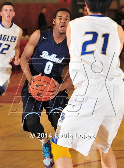 Thumbnail 2 in Santa Margarita vs. Bullard (Nike Extravaganza) photogallery.