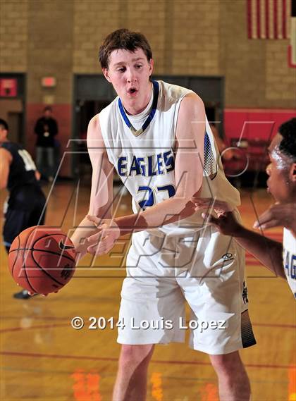Thumbnail 3 in Santa Margarita vs. Bullard (Nike Extravaganza) photogallery.