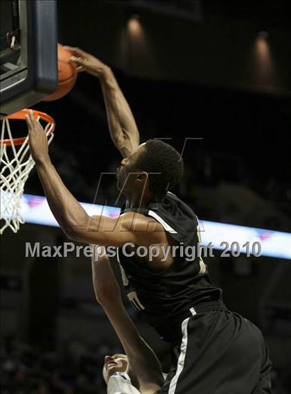 Thumbnail 1 in Chartiers Valley vs. Sts. Neumann & Goretti [John & Maria] photogallery.