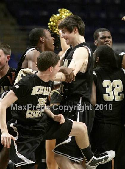 Thumbnail 3 in Chartiers Valley vs. Sts. Neumann & Goretti [John & Maria] photogallery.