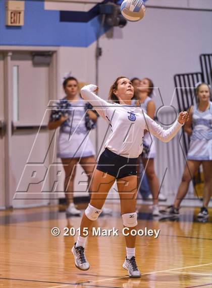 Thumbnail 3 in Cameron Yoe @ China Spring photogallery.